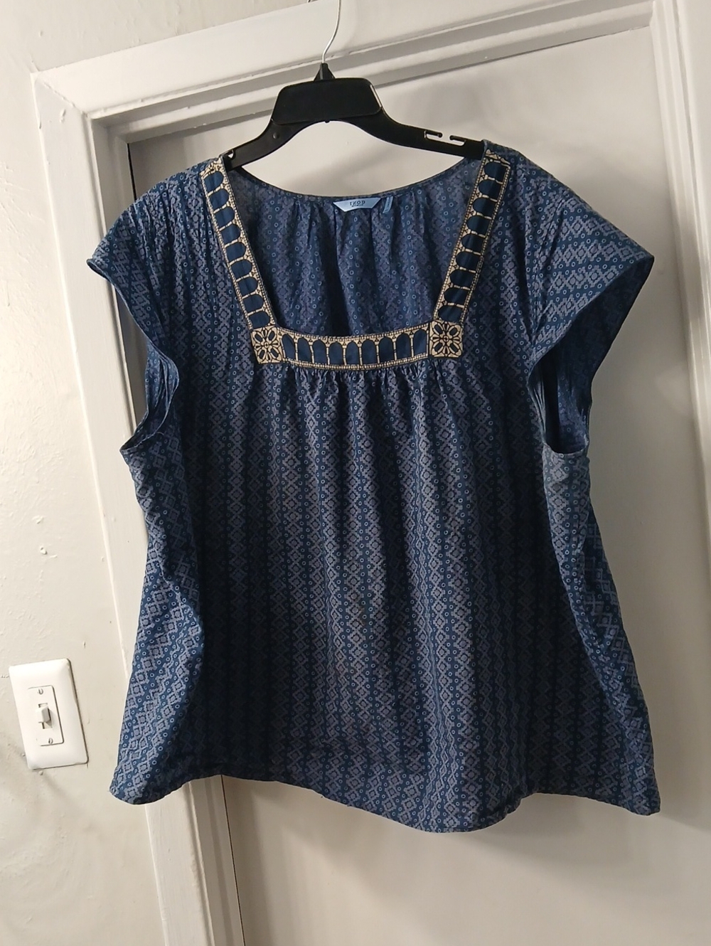 Izod Navy Blue Embroidered Square-Neck Tunic Top